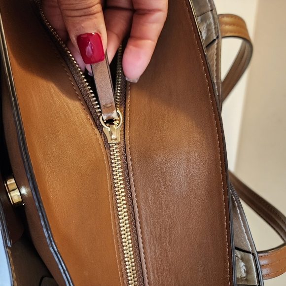 Nine West  Chelsea Tan Spacious Tote Bag - Picture 14 of 16